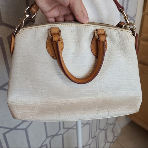 Dooney and Bourke white leather bag - Picture 3 of 14